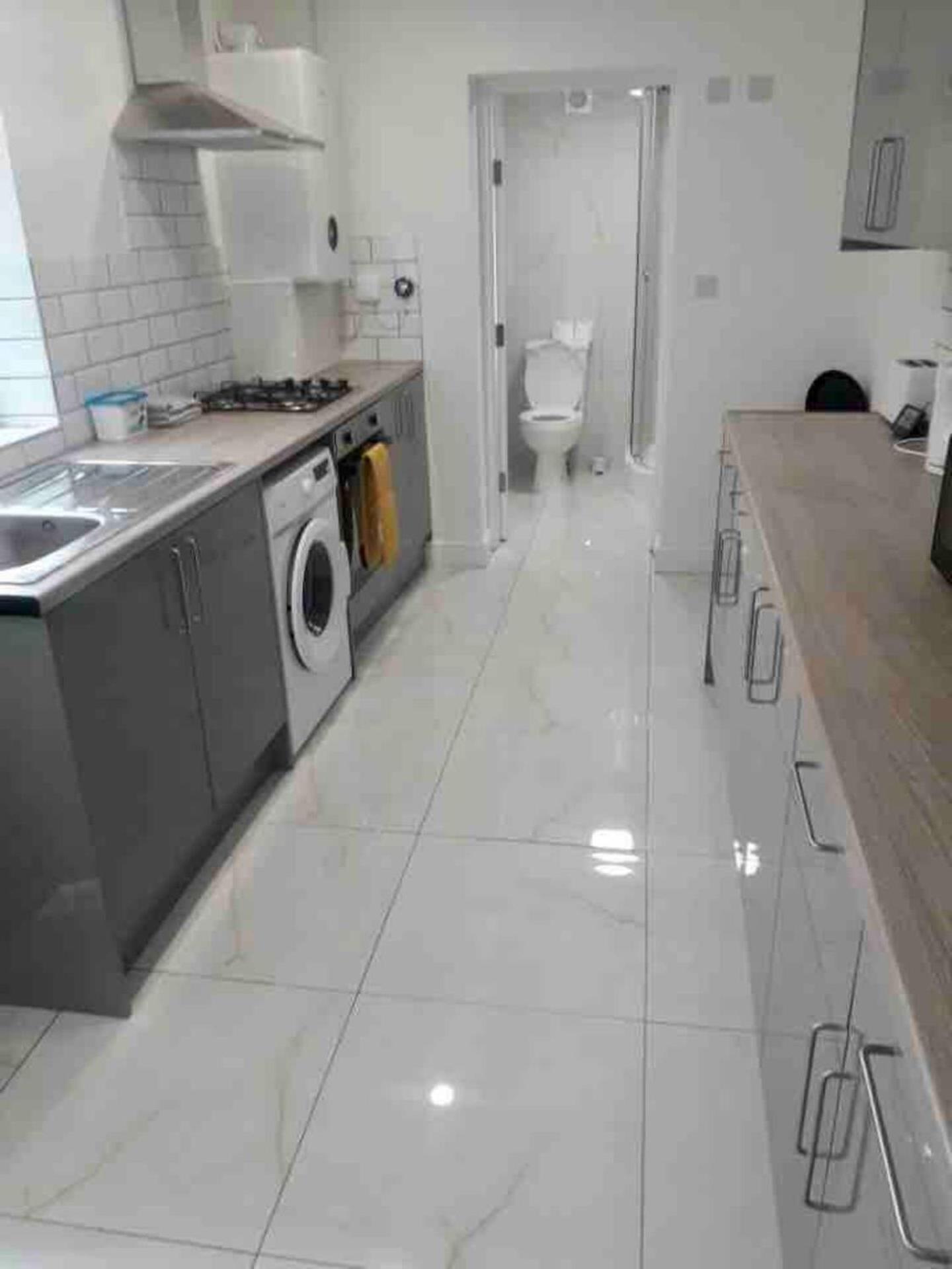 Catherine 5 Bedroom House Crewe Exteriör bild
